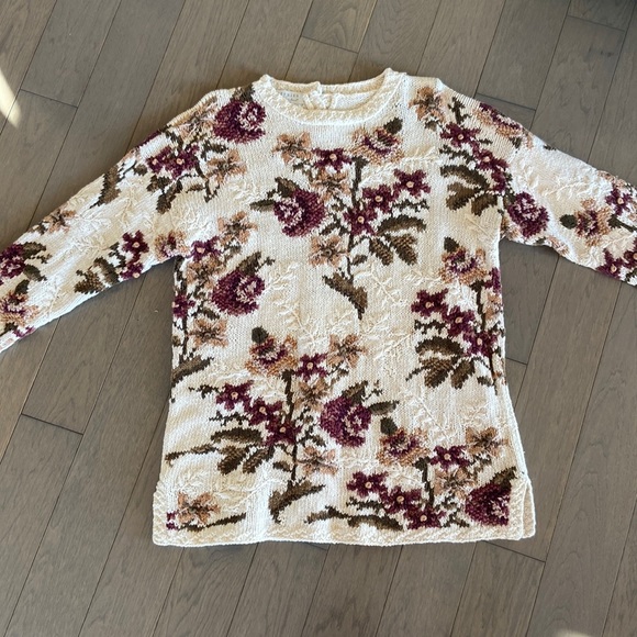 Vintage Cream Floral Embroidered Sweater XL - Picture 2 of 6